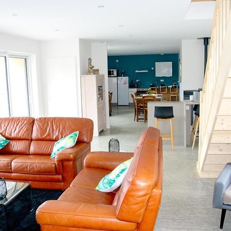 Villa Elegante A Panissieres Avec Piscine Privee エクステリア 写真